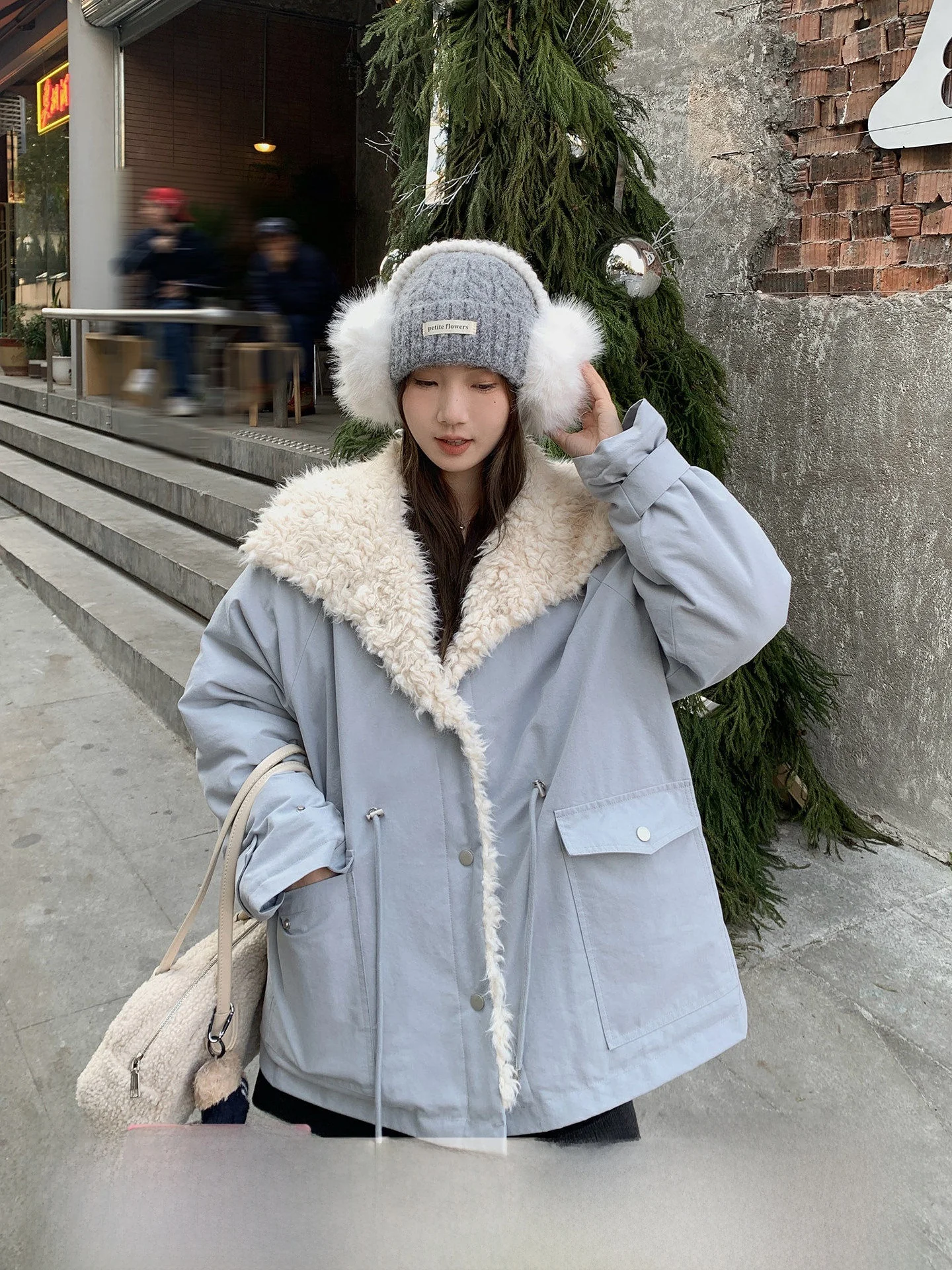 

Синяя женская зимняя парка с воротником из овечьей шерсти, новая модель, свободный крой, U77, для повседневной носки, с длинными рукавами, утепленная хлопком