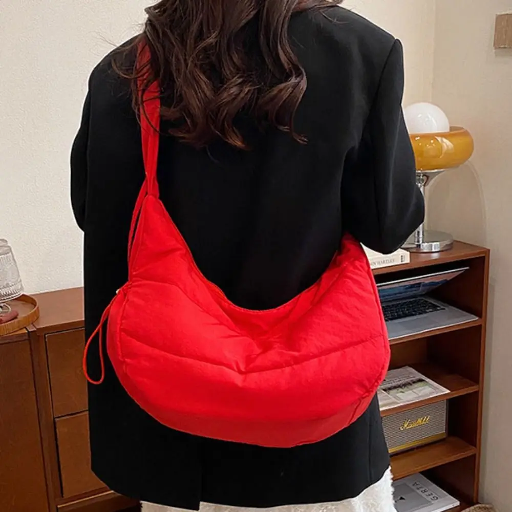 

Simple Nylon Pleated Hand Bag Korean Style Portable INS Shoulder Bag Luxury Crossbody Bag Fashion Underarm Bag Women