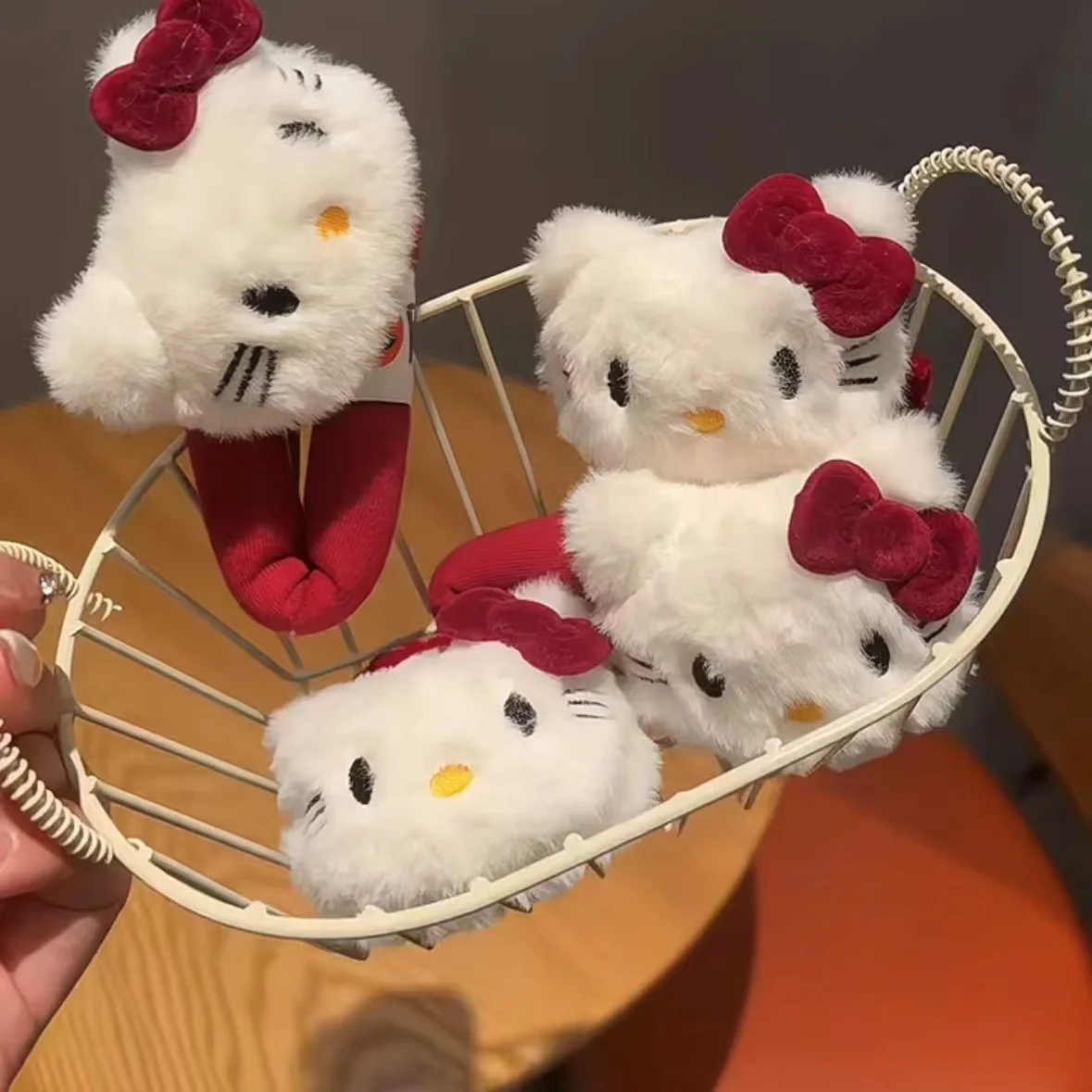 Niedliche Hallo Kitty Plüsch Puppe Haars pange Anime Mode Kitty süße Mädchen rote Schleife Mädchen Pony Clip Cartoon BB Haar Seil Zubehör