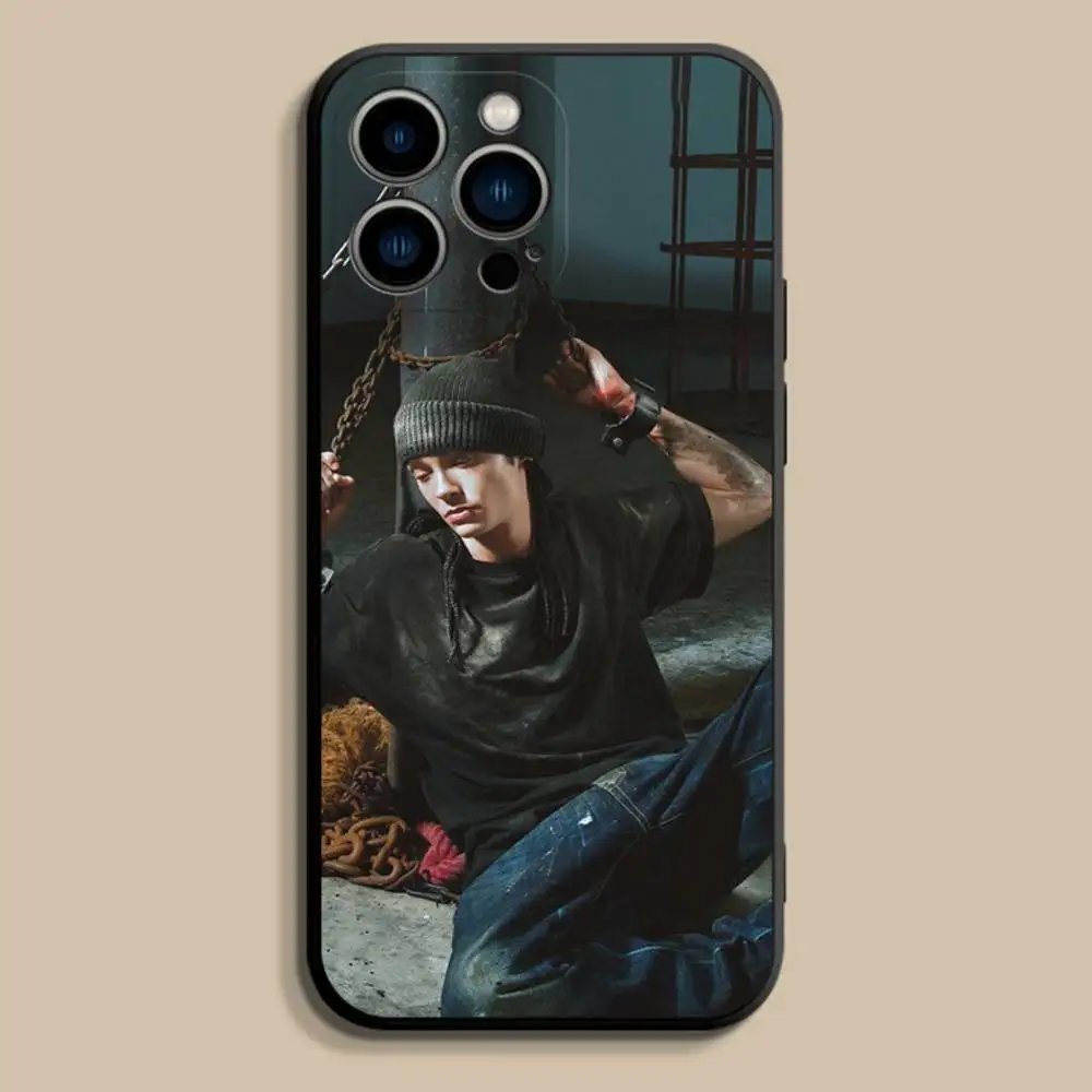 Чехол для телефона Singer T-Tom B-Bill Kaulitz для iPhone 17,16,15,14,13,12,Pro,Max,Plus,E,SE4,Air,Mini,черный мягкий чехол