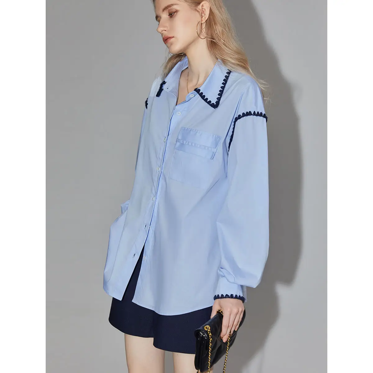 Artistic Comfortable Blue Design Shell Embroidered Shirt for Women 2024 Autumn Collection Loose and Slim Small and Unique Top