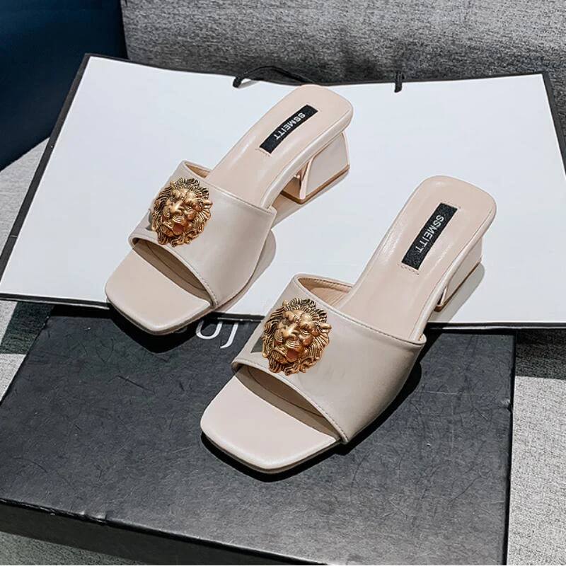

New high-heeled women's flip-flops comfortable summer thick-heeled one-button women's flip-flops, a bestseller T76