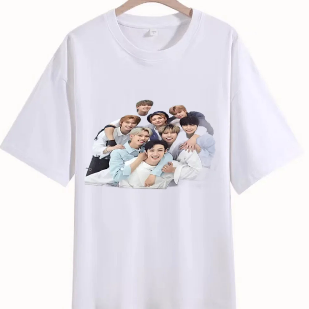 

2025 new K-KPOP boys' printed women's short sleeved T-shirt casual loose round neck