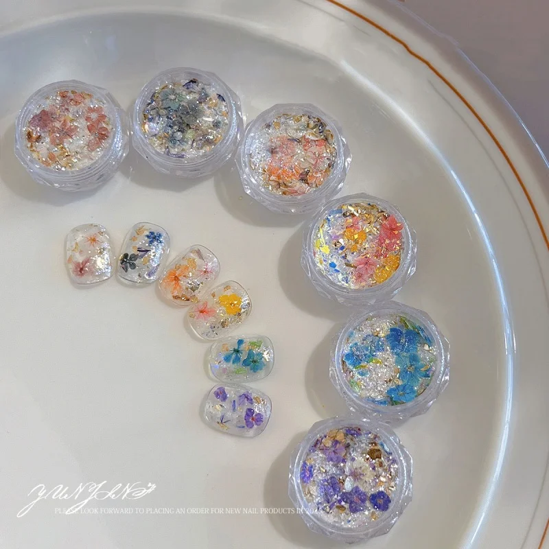 1 상자 네일 아트 말린 꽃 장식 여러 가지 빛깔의 손톱 반짝이 가루 울트라 얇은 무지개 빛나는 브로케이드 파우더 매니큐어 액세서리