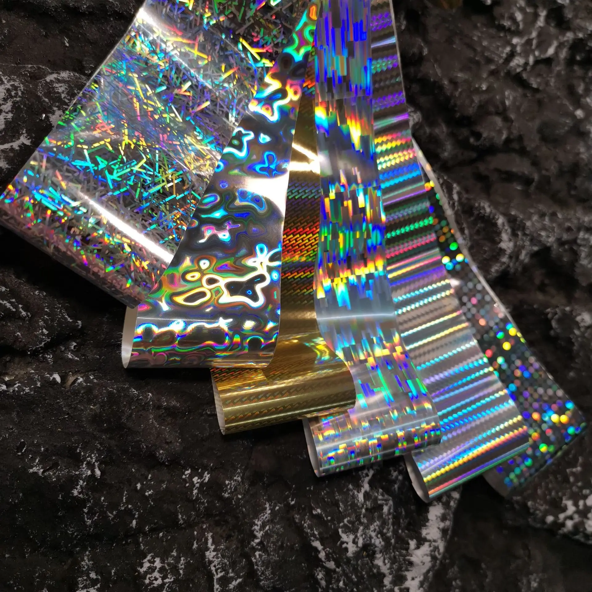 50/100cm Fish Scale Chameleon Nails Metal Nail Art Foil Fish Lure Transfer Decals Wraps Stickers Laser Manicure Decorations