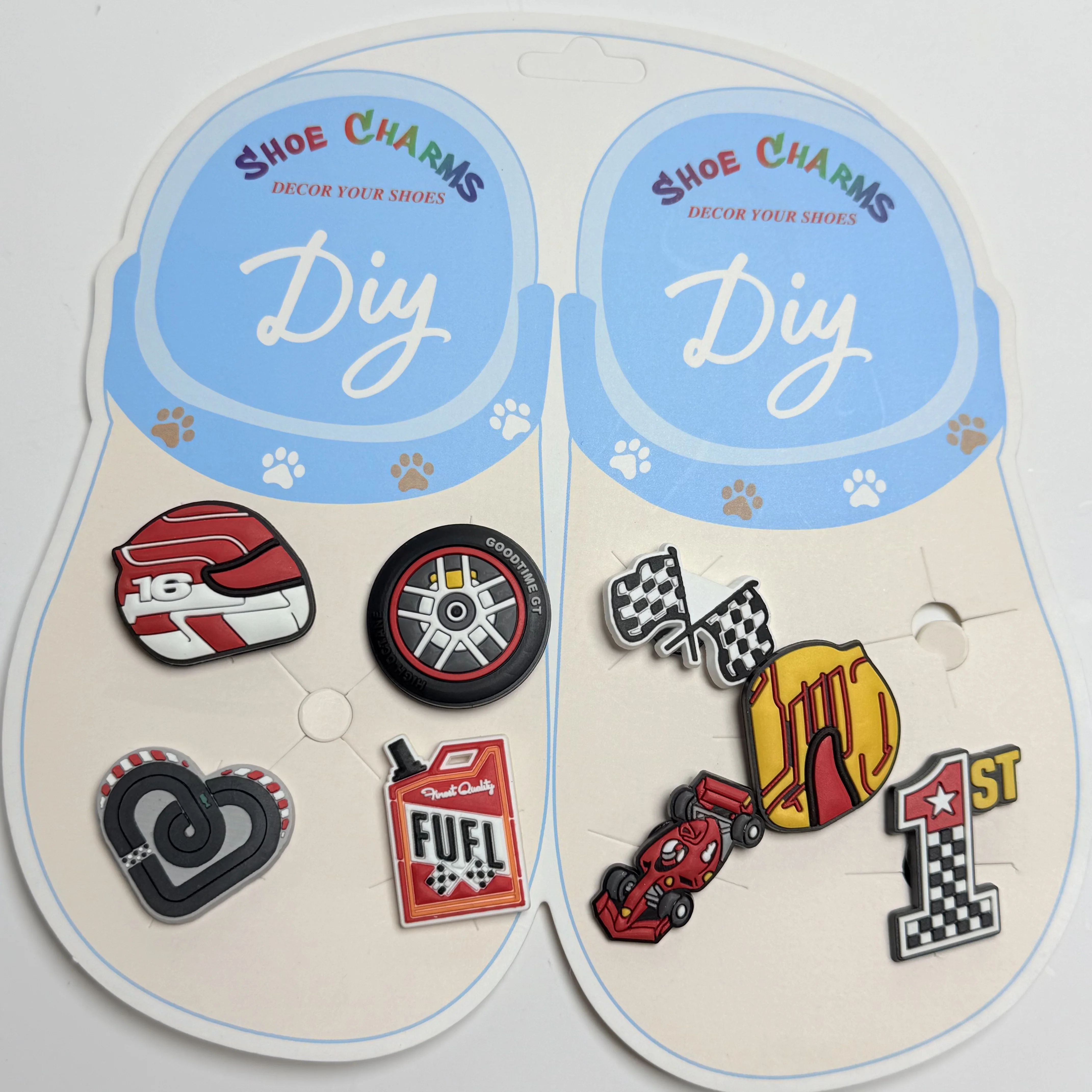 8 Stück Cartoon-Rennwagen PVC-Sandalen-Schuhdekoration Gartenschuh-Knopf-Accessoires Schuh-Charms für Armbänder DIY Rucksack – Detail 3