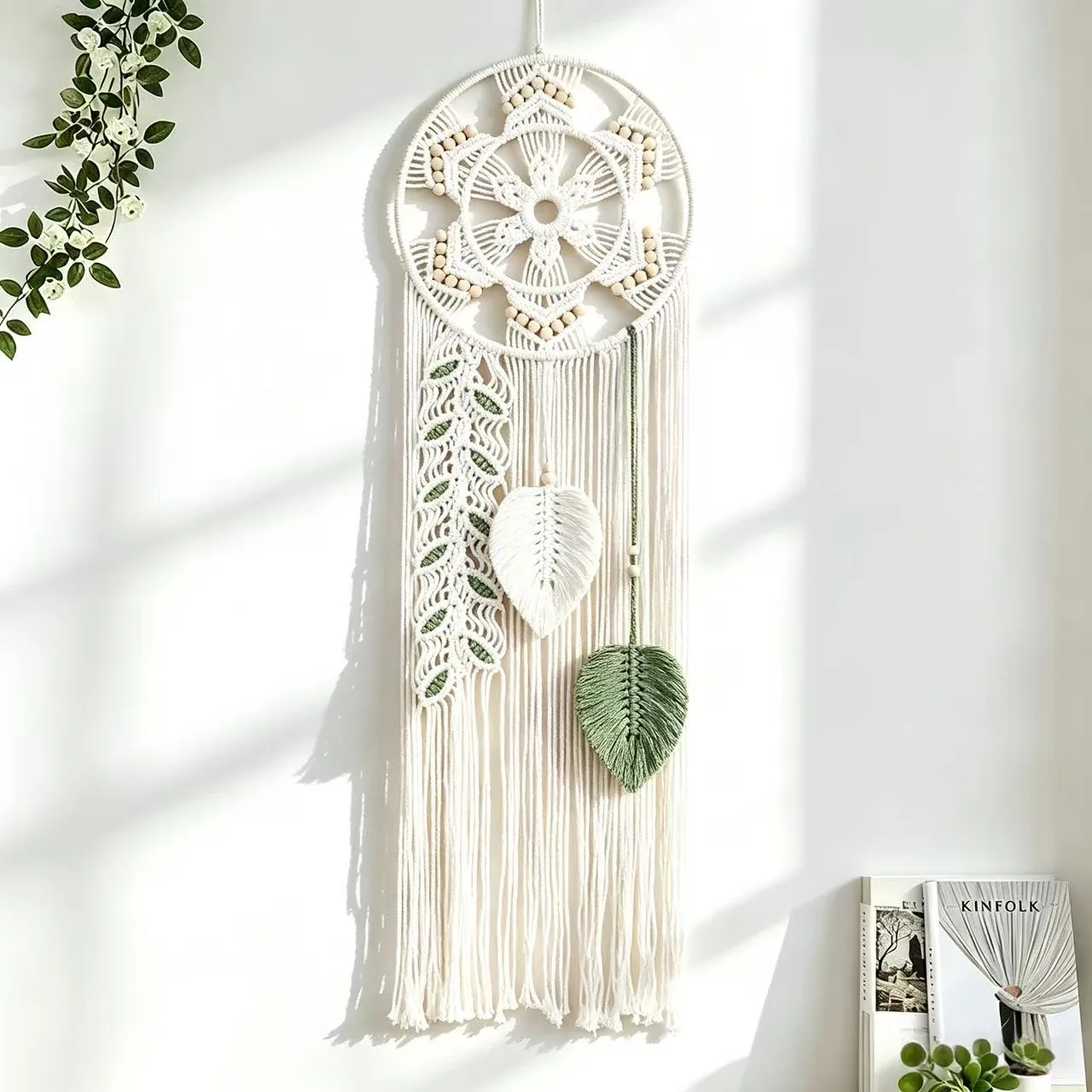 Hand Woven  Wall Hanging, Boho Leaf Tassel Tapestry, Cotton Rope Wall Decor for Bedroom Living Room Home Ornament（Black，Green）.
