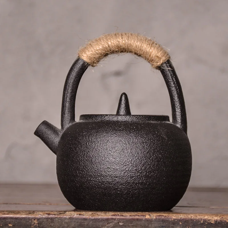 

Japanese Ceramic Teapot Kettle Chinese Tea Pot 200ml