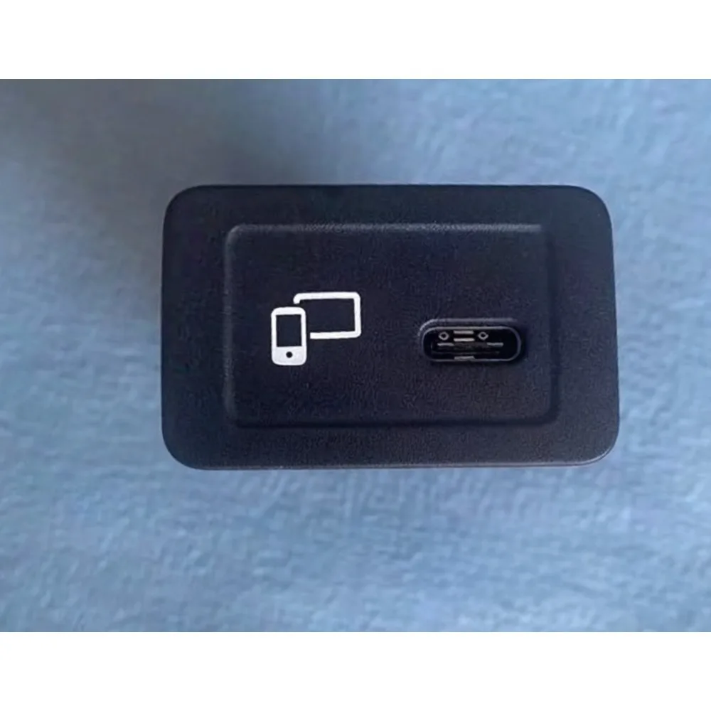 

For Mercedes Benz GLA200 GLA220 CLA200 GLB200 A180L A200L Auto Interior USB Charging Port Mobile Phone Power Outlet Brand New