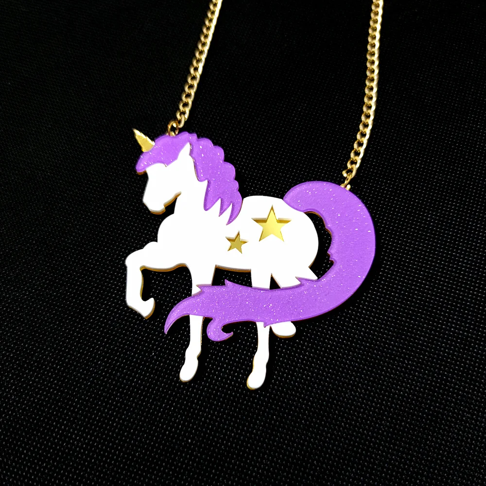 KUGUYS Acrylic Horse Pendant Necklaces Jewelry for Women Fashion Gold Color Chain Hyperbole Accessories