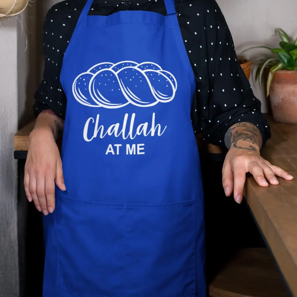 Jewish Apron Challah At Me Bread Lover Gift Kosher Kitchen Apron for Holiday Shabbos Hostess Present Jewish Home Cooking Decor