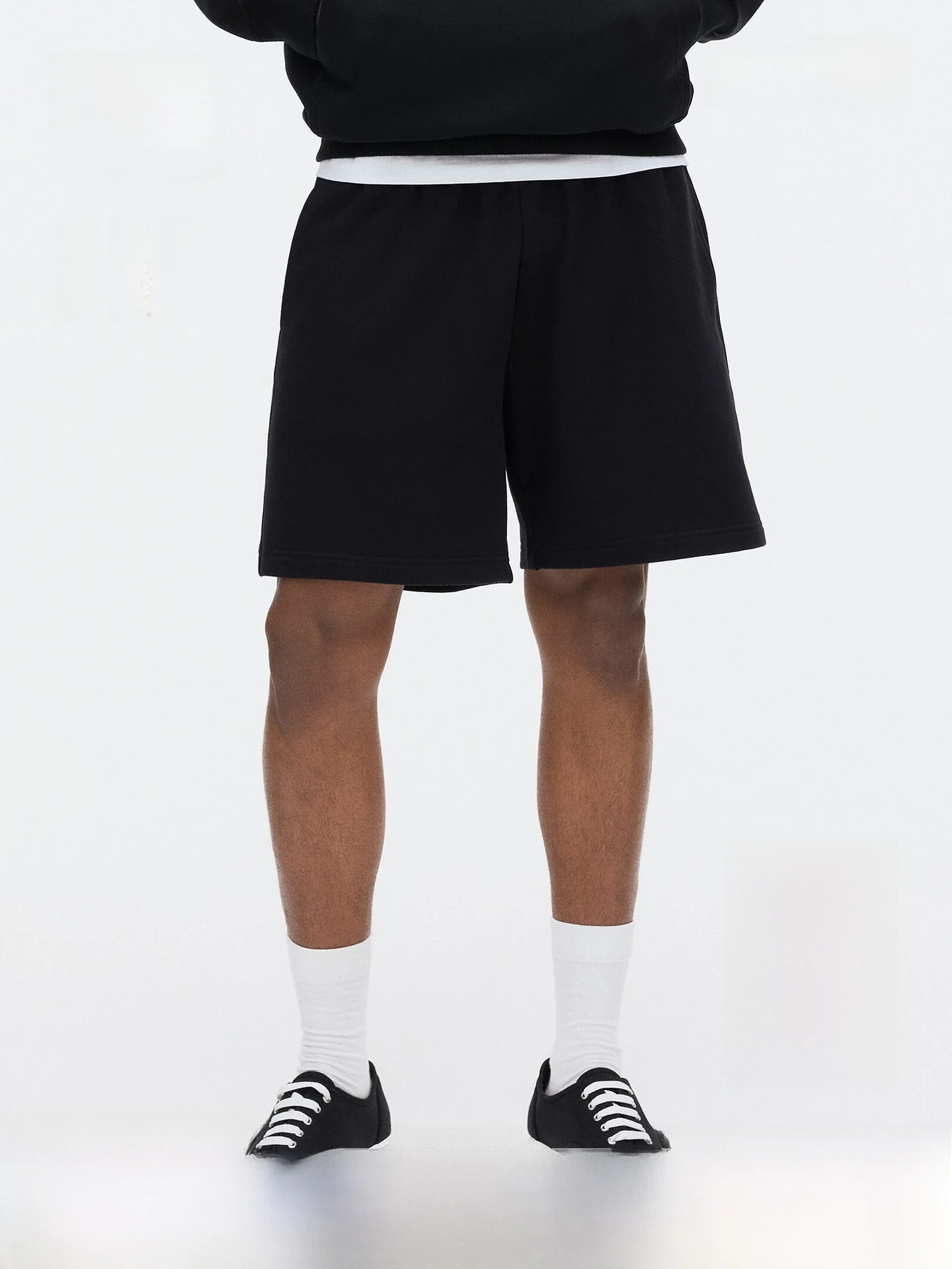 H&M Men's Standard Fit Sport Fitness Shorts Elastic Waist Summer New Arrival 2026 Spring Collection 100% Other Material