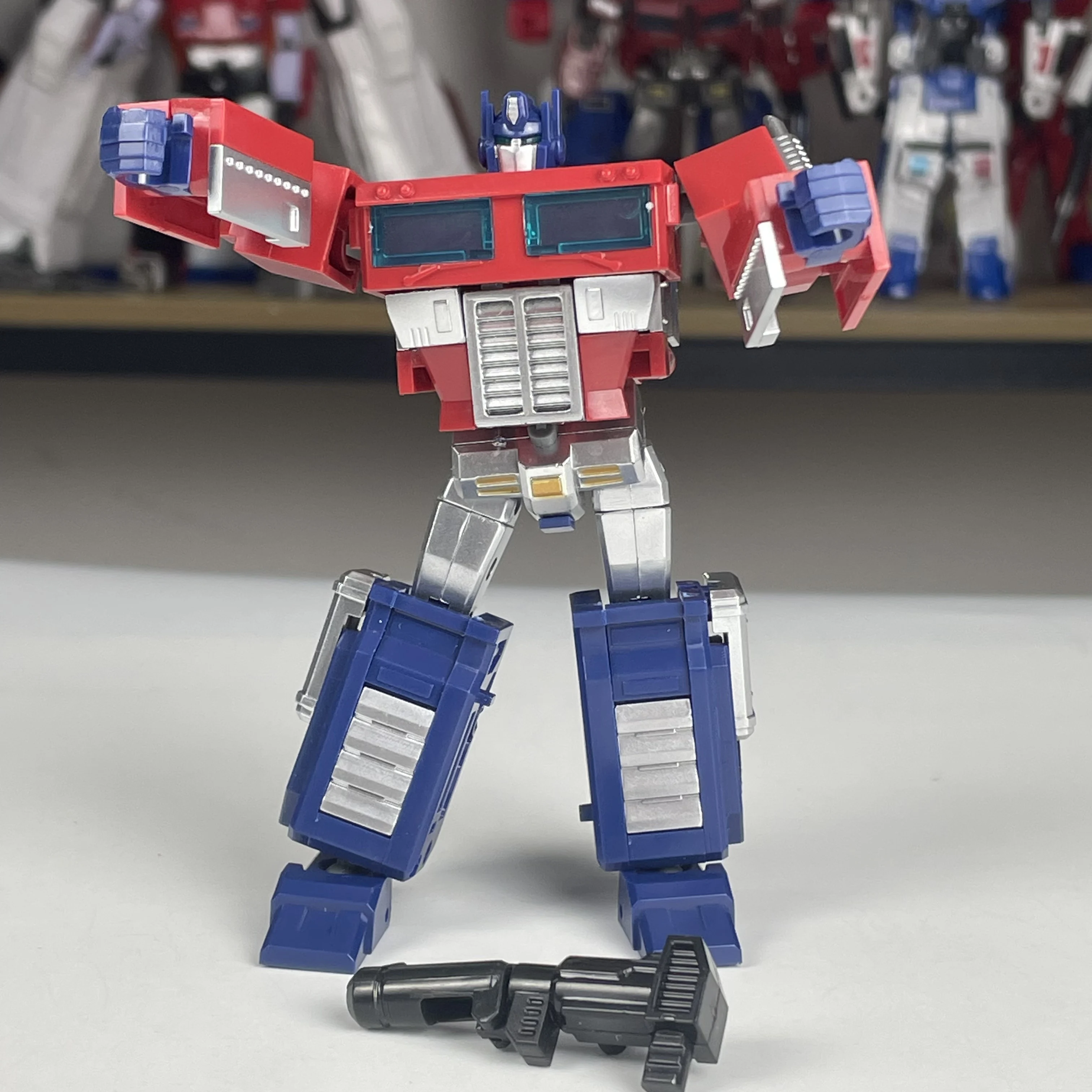 KBB Transformation G1 GT-05 GT05 12 ซม.OP Commander Battle รถบรรทุกโหมด Mini Pocket War Action Figure หุ่นยนต์ของเล่นเด็ก