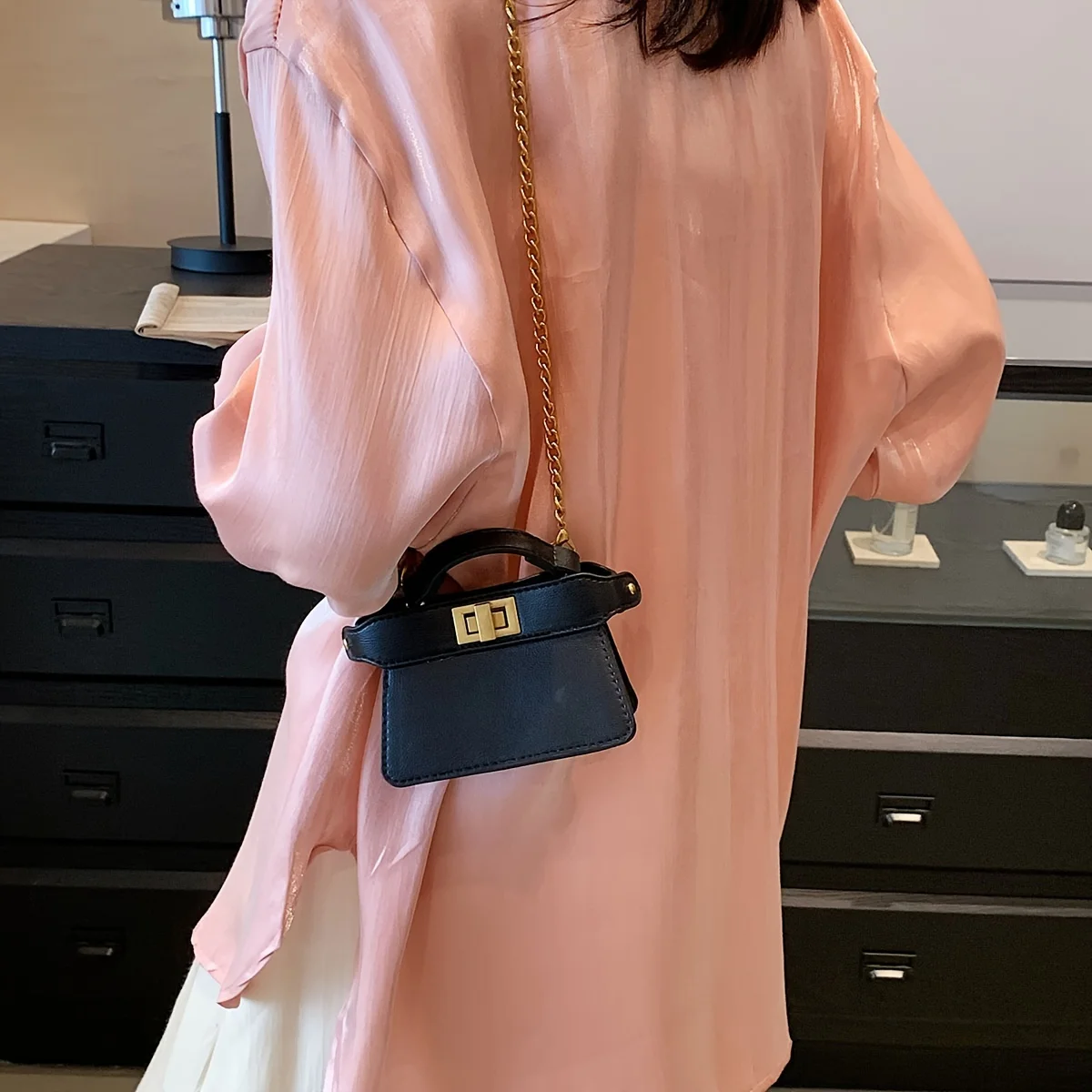 

Mini Crossbody Bag, Cute Versatile PU Mini Purse With Chain Strap, Chic Casual Shoulder Bag For Outings