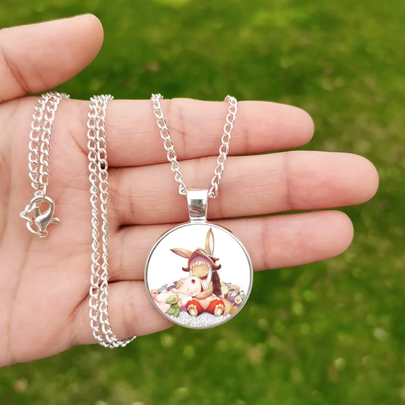 Anime Made In Abyss collana per la collezione di fan Cute Cartoon Anime Figures Poster Glass Cabochon Custom Pendant Jewelry Gift