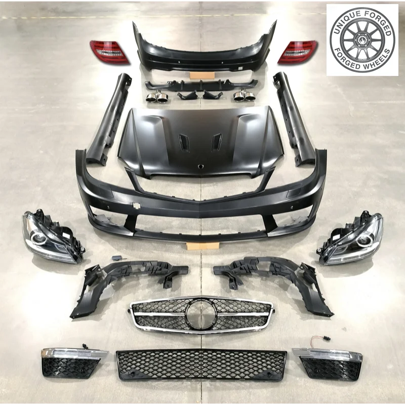 

Комплект обвеса C63 для модификации и тюнинга Mercedes-Benz C-класса W204: передний и задний бамперы в сборе