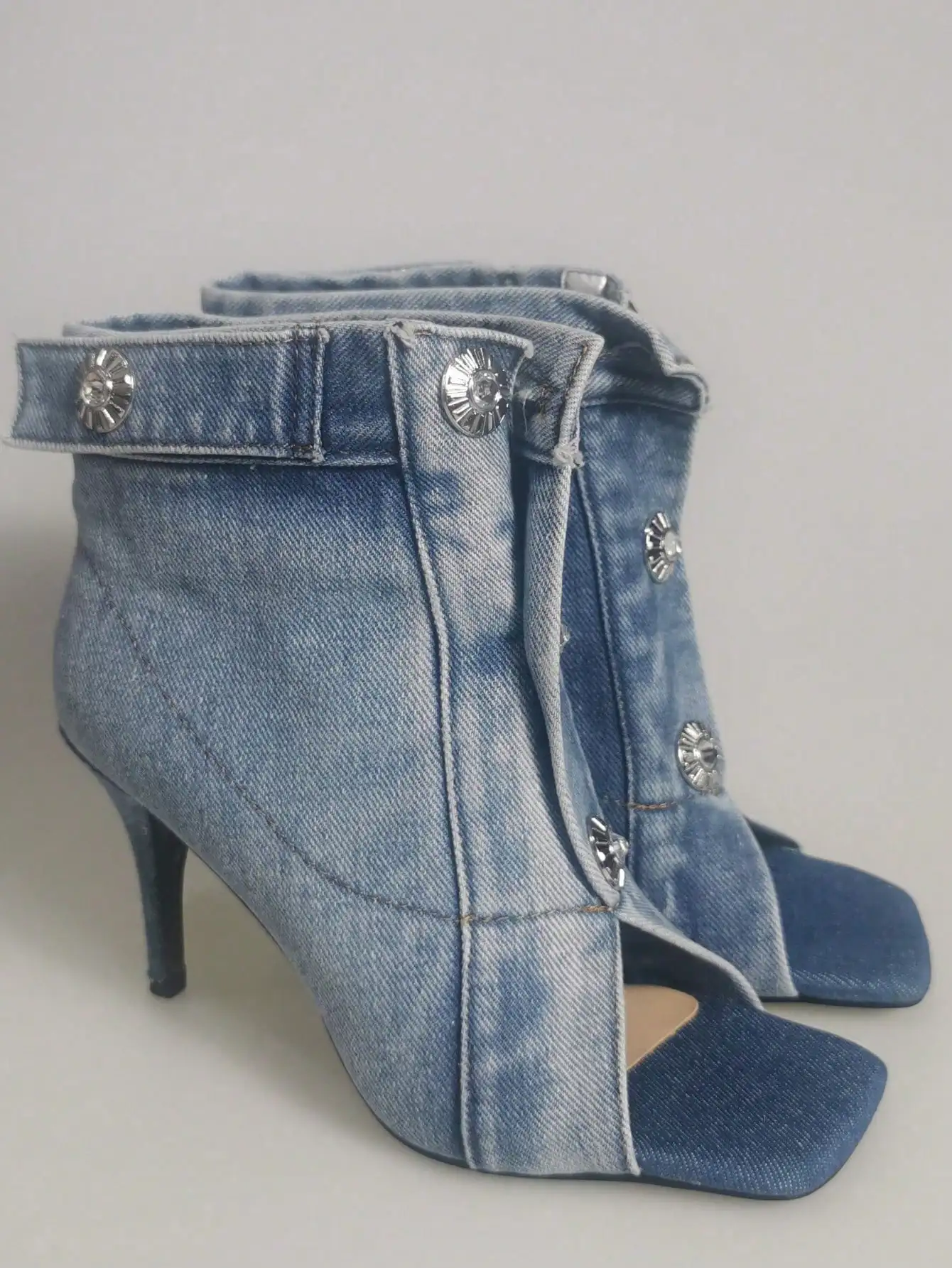 

New Arrival Catwalk Thin High Heel High-Top Peep Toe Buckled Slippers Square Toe Sandals