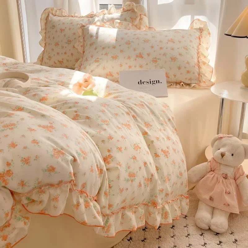 

French Country Bedding Set - Ruffled Duvet Cover + Pillowcases (Queen Size, Soft Girls' Quilt-Style Decor)