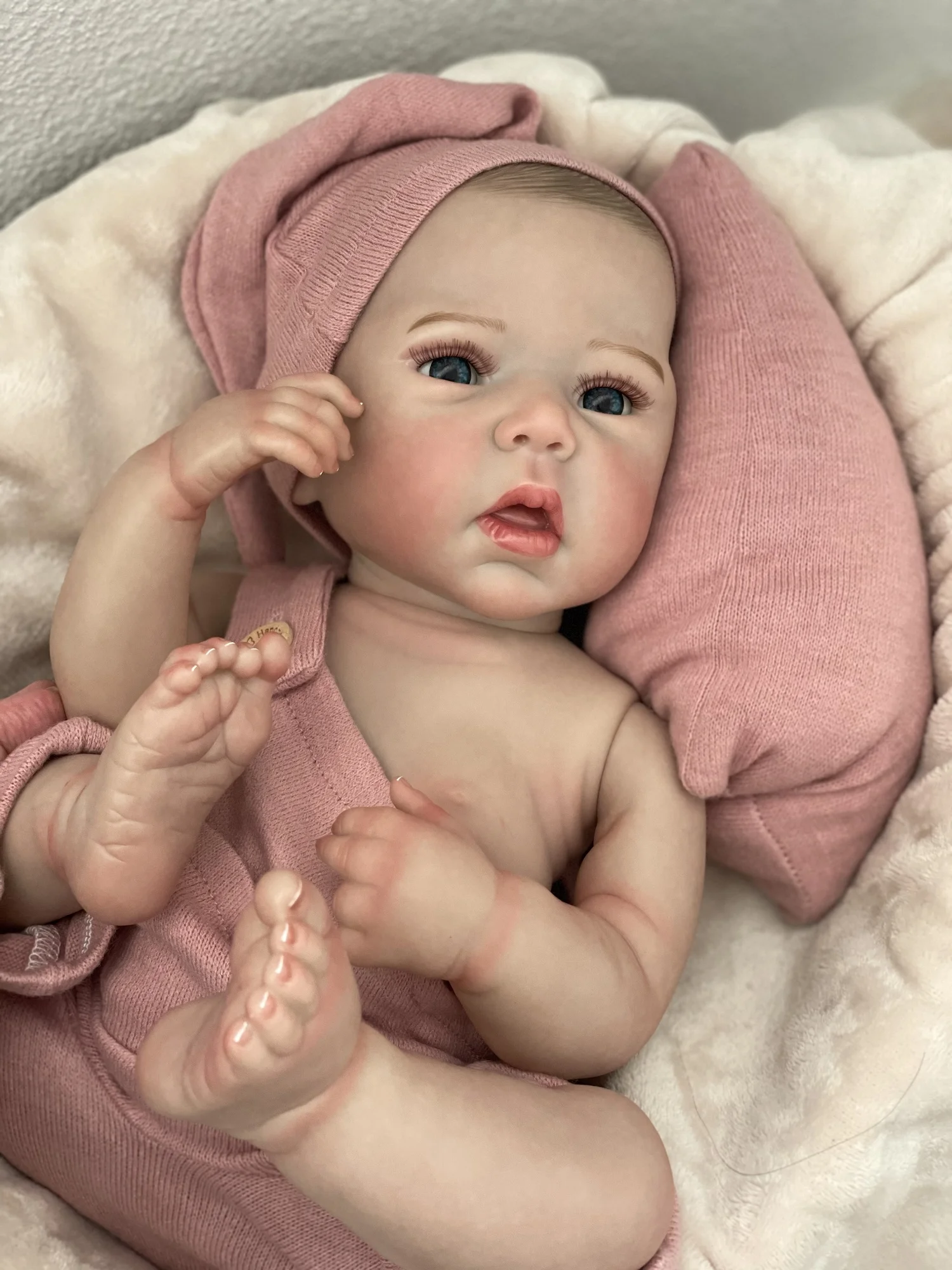 دمية طفلة حقيقية نابضة بالحياة مصنوعة يدويًا ، عيون مفتوحة ، جسم فينيل لين ، جلد مطلي ثلاثي الأبعاد ، محبوب ، 18-20" #1