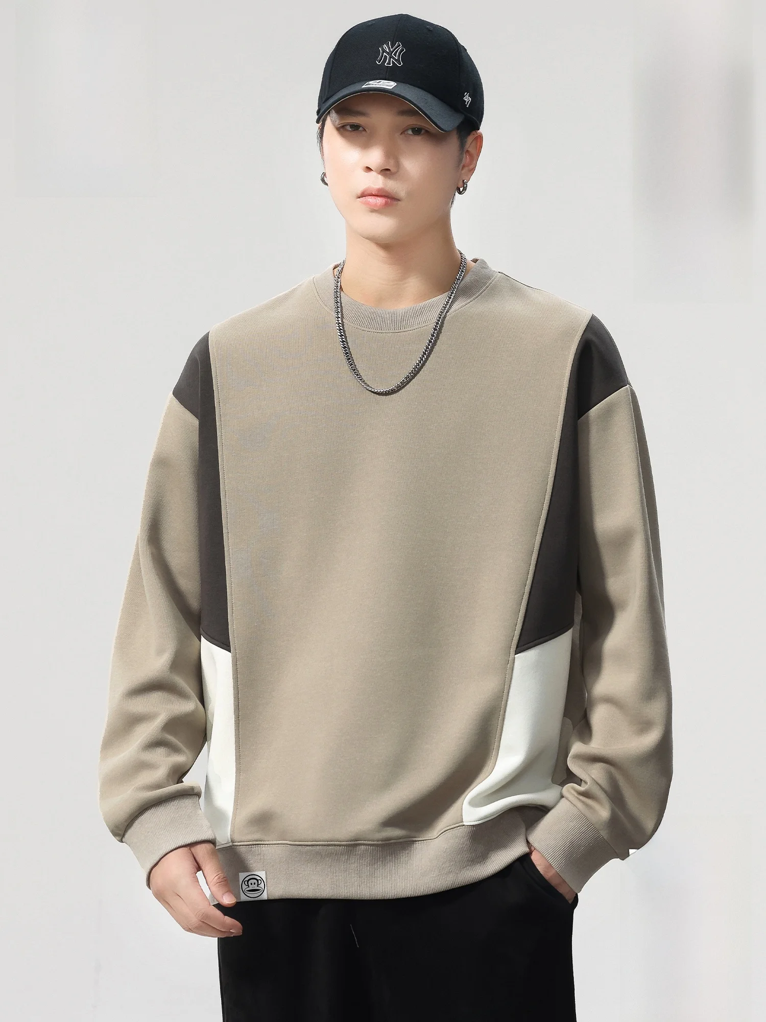 

Мужская толстовка Paul Frank в стиле ретро с цветными блоками, круглым вырезом, на флисовой подкладке, свободного кроя, удобная, с длинными рукавами, молодежная, модная, зимняя.