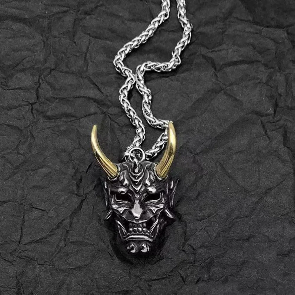 Fashion Gothic Devil Mask Pendant Hip Hop Personality Cool Necklace Party Decoration Punk Retro Devil Necklace for Men and Women
