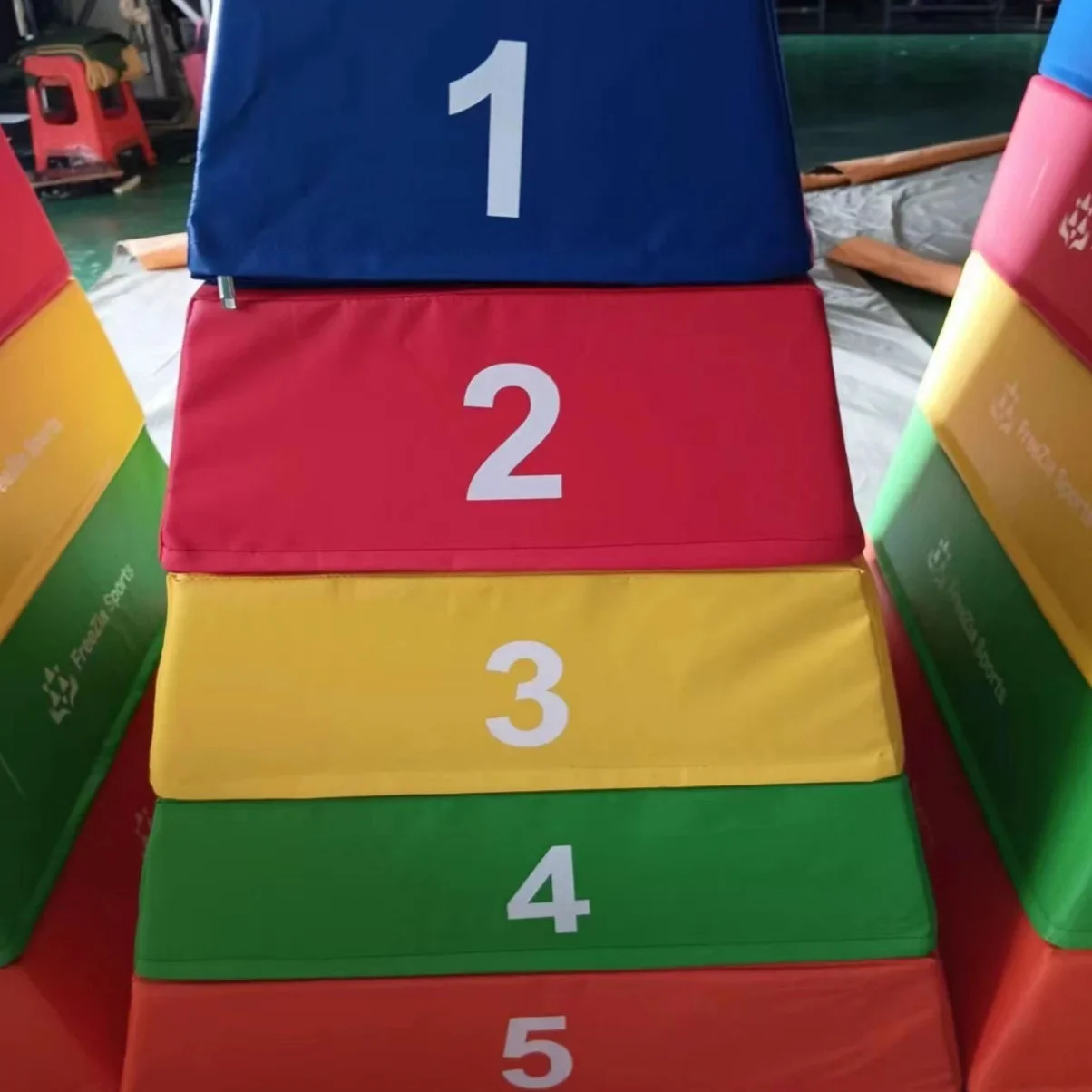 2026 High Quality Leather Pommel Horse Vaulting Box Soft Jump Trainer For Youth Sports Competition Children's Exercise