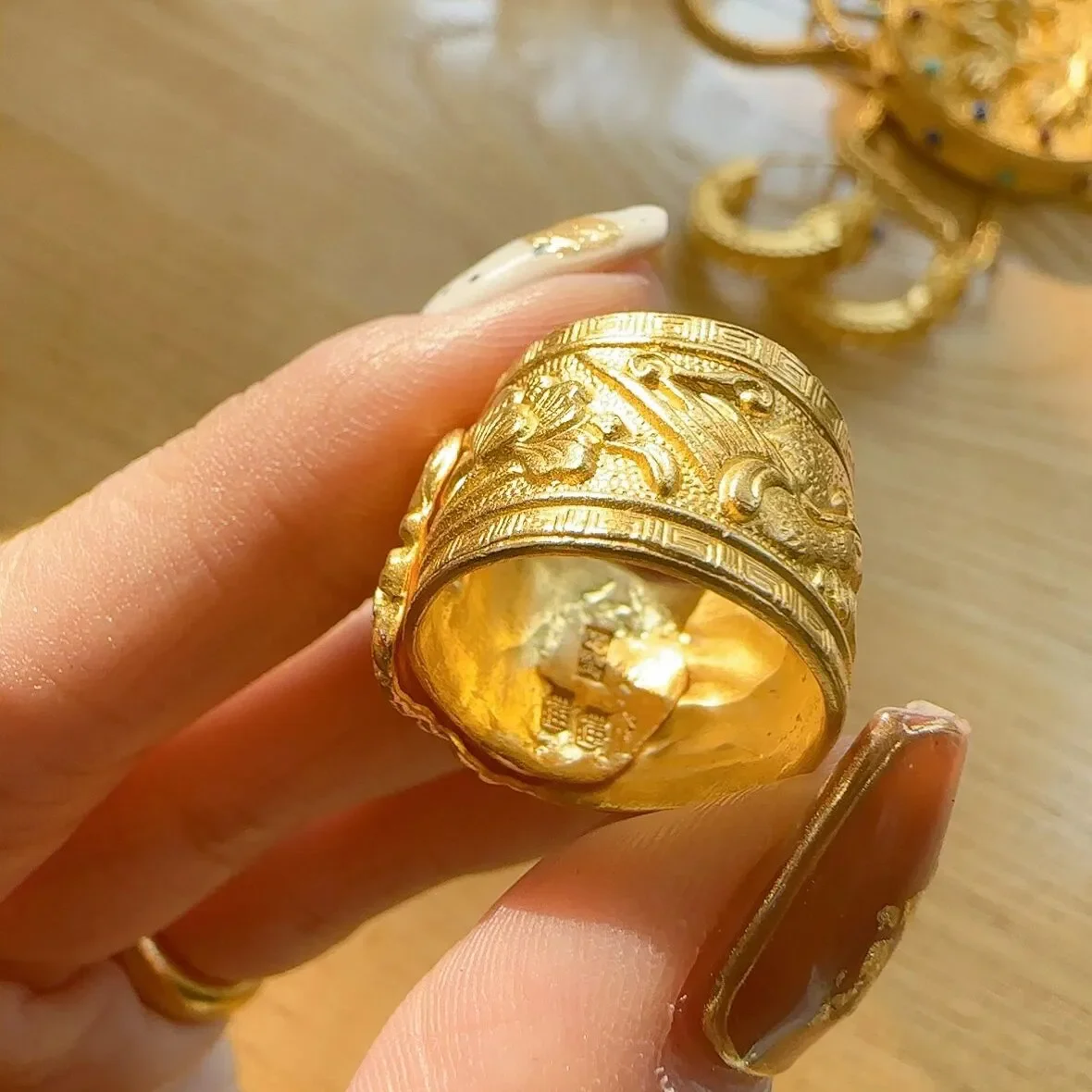 French Luxury Style Gold Color Fine Carved Butterfly Adjustable Opening Ring Women's High End Luxury Banquet Jewelry Rings