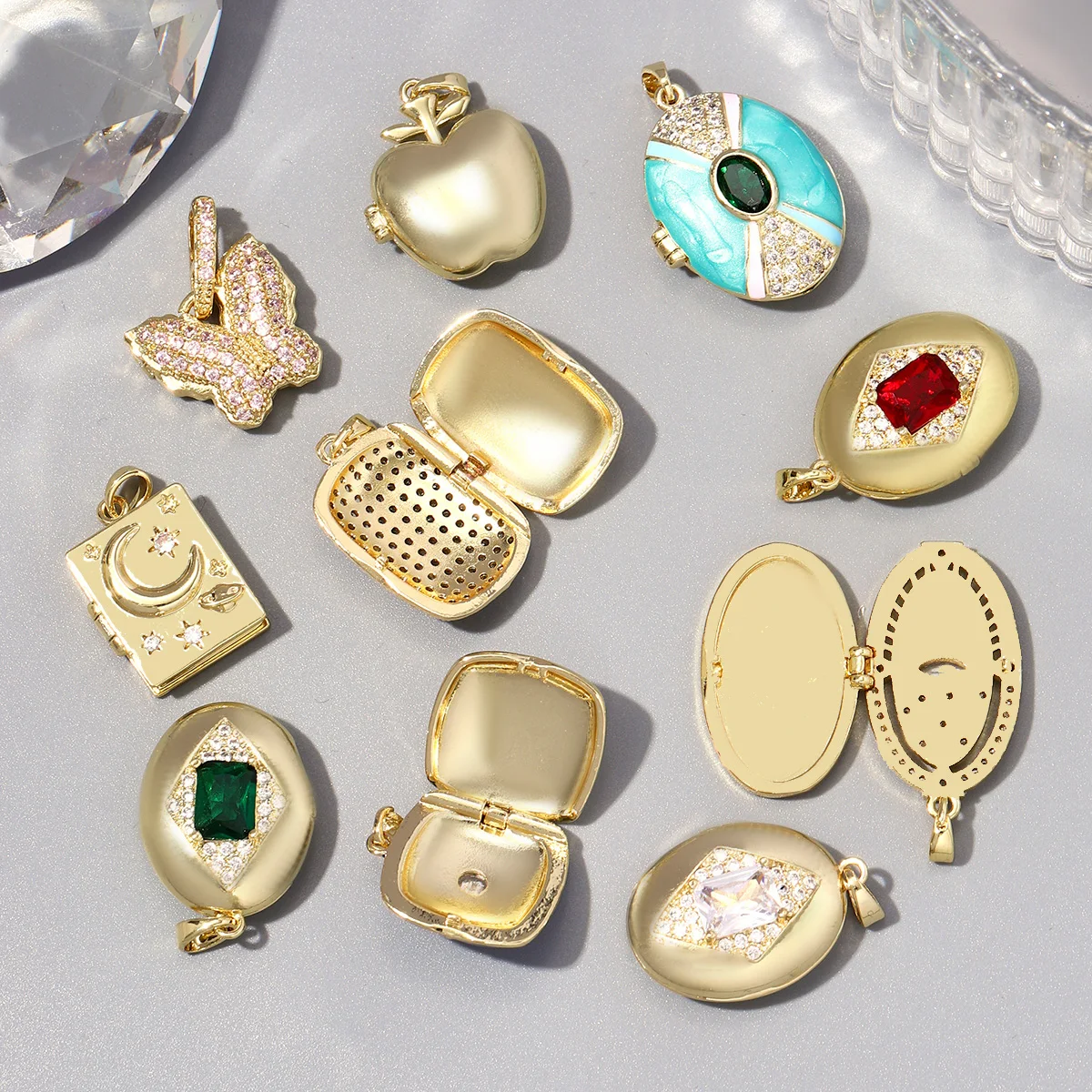 3pcs/Lot Trendy Oval Butterfly Star Openable DIY Locket Necklace Pendant Wholesale Women Zricon Apple Photo Frame Jewelry Charms