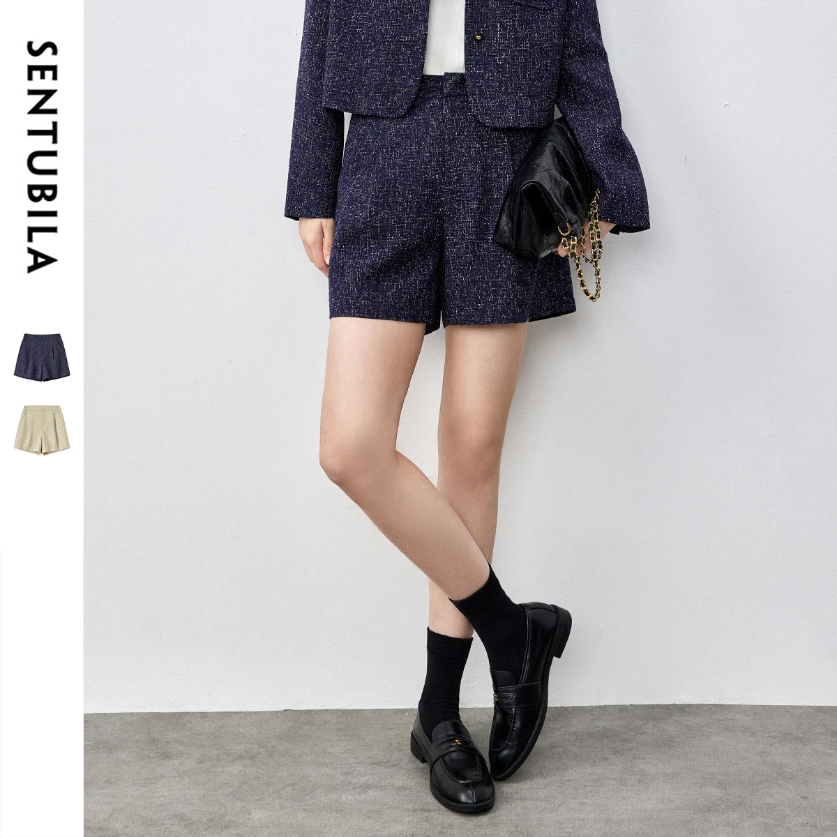 

SENTUBILA Simple Shorts Women's 2025 Autumn Elegant Slimming Middle Waist Straight Trousers Classic Versatile Pants 151K58772