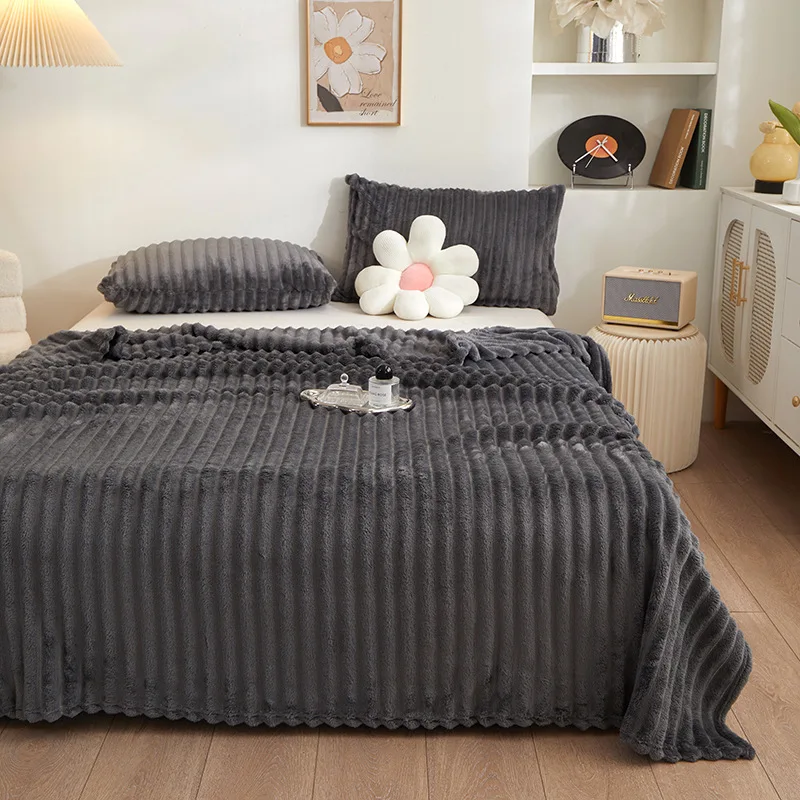 1 double-layer imitation rabbit velvet blanket thickened plush blanket autumn and winter sofa nap blanket warm shawl