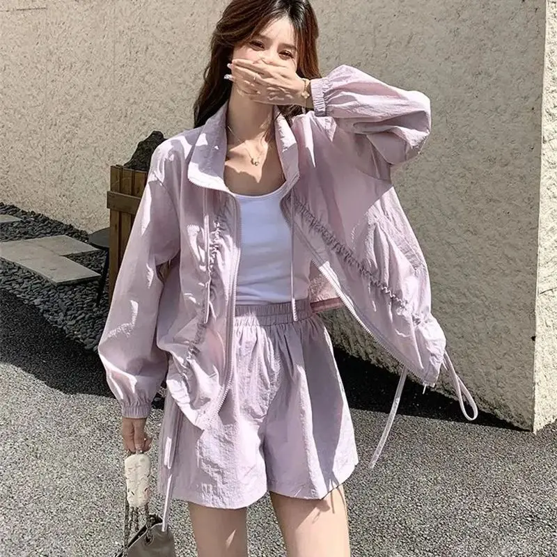 

Xiaguang Purple Korean Edition Fashion Casual Sunscreen Top Set for Women Spring 2025 Wide Leg Shorts Solid Color Two Piece Set