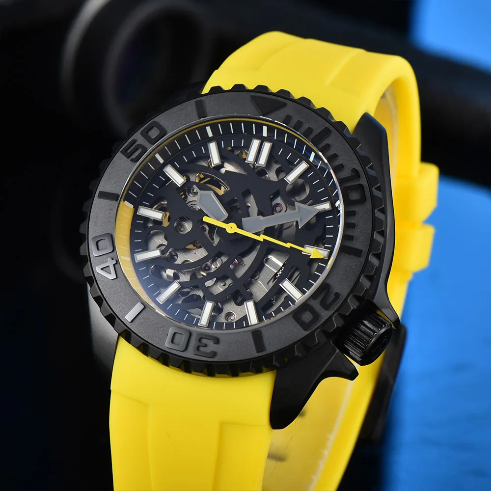 Men\'s New Cool Watch, NH70 Skeleton Dial, Black Business Waterproof Case, Yellow Strap, Automatic Mechanical Watch