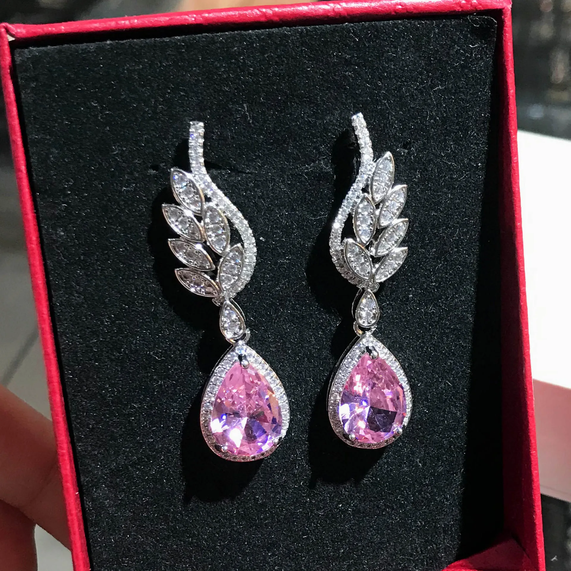 Best Selling Luxury Romantic Argyle Powder Morganite Earrings Micro-Inlaid Water Drop Pink Zircon Angel Wings Earrings Female