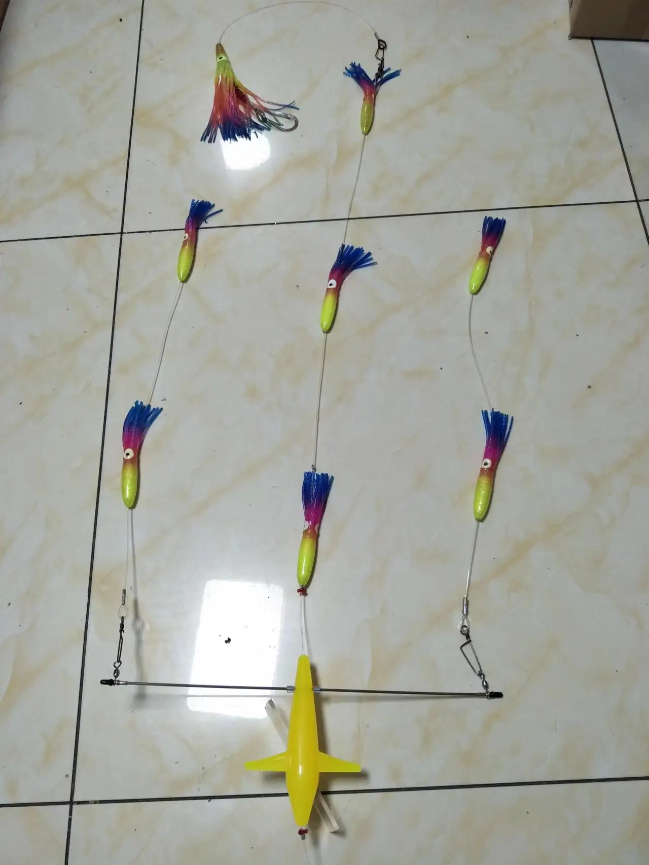 18' Stainless Steel Splashbar Rudder Spreader Bars with 7' Premium Marlin Tuna Teaser Bird and 6' Octopus (Left Direction)