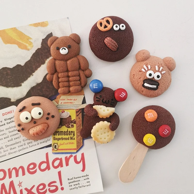 3pcs Random Biscuit Refrigerator Magnets Simulate Food Refrigerator Decoration Cartoon Hole Board Decorations Magnetic Magnet