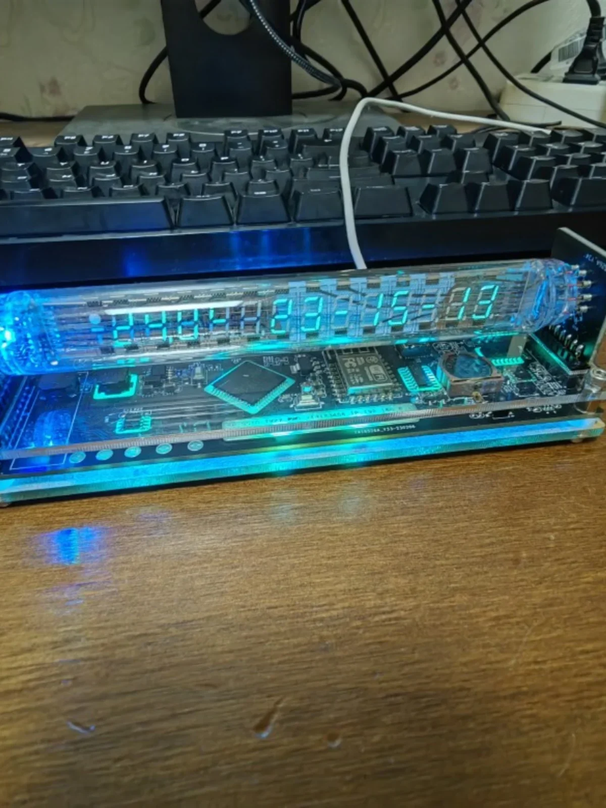 Fluorescent tube iv27 clock iv18 Cyberpunk retro clock VFD