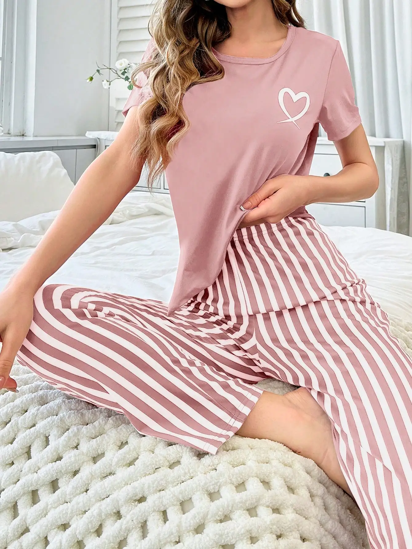 Women\'s pajamas new style love short sleeve striped pants two-piece elegant casual home outfit