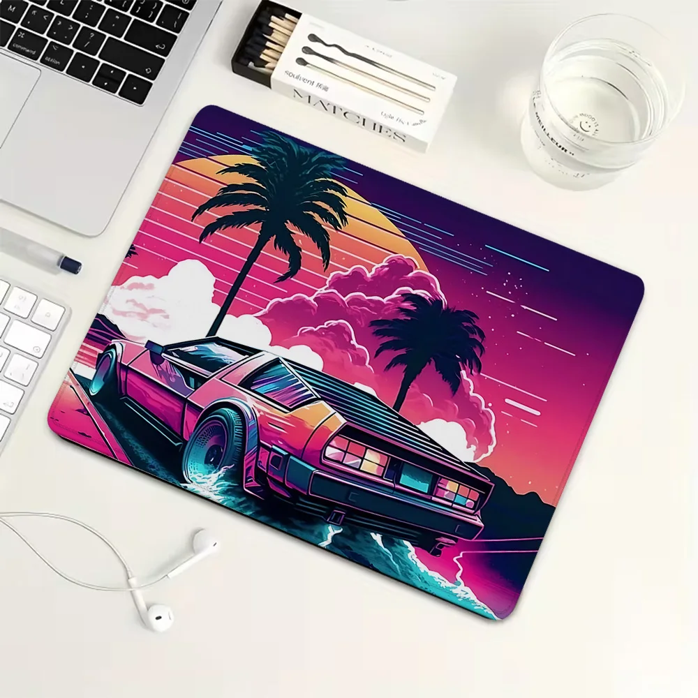 

Небольшой коврик для мыши с изображением спортивного автомобиля, резиновый игровой коврик для мыши, коврик для механической клавиатуры, аксессуары для ПК, коврик для компьютерного стола