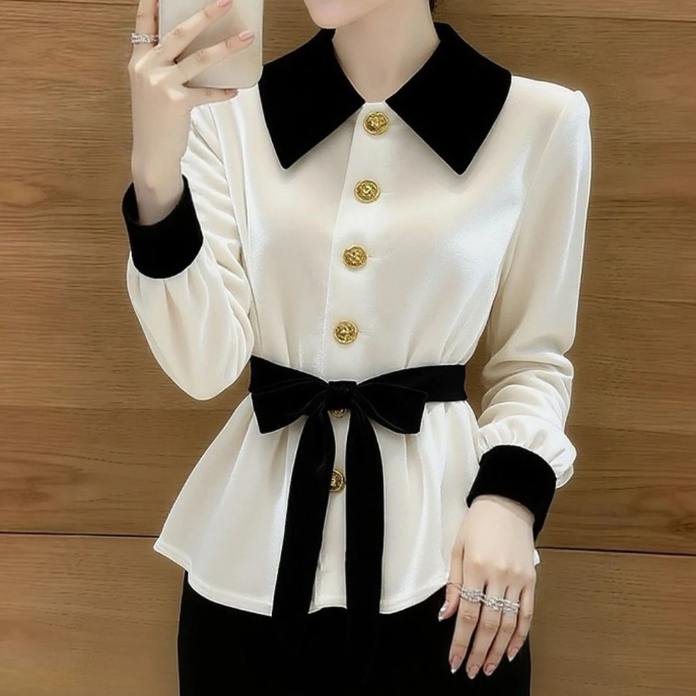 

White velvet shirt women's 2026 spring senior sense light luxury age reduction foreign style unique chic waist contrasting top