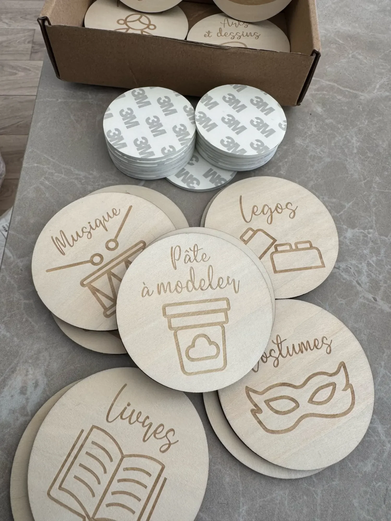 Holz-Aufbewahrungsschilder Kin – Baby Nursery Things Bewertung und Preis