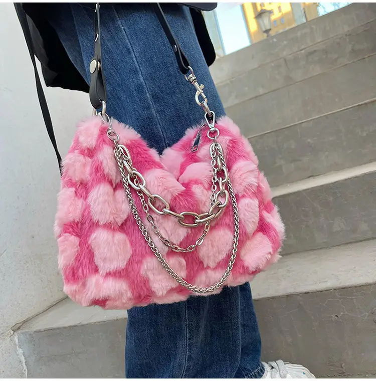 Y2k Hot Girls Pink Love Underarm Bags Soft Plush Heart Pattern Ladies Shoulder Bag Female Chain Furry Crossbody Bag Handbags