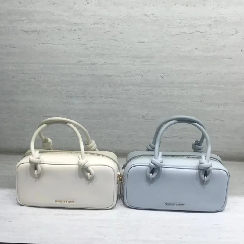 

2025 New Design Handbag Pillow Bag Fashion Gummy Bag Premium Light Crossbody Square Bag