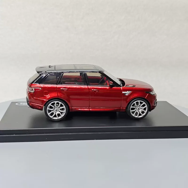 (Slight Defect) Diecast 1:43 Scale Range Rover Sport Chile Alloy Car Model Static Display Collectible Toy Gift Souvenir
