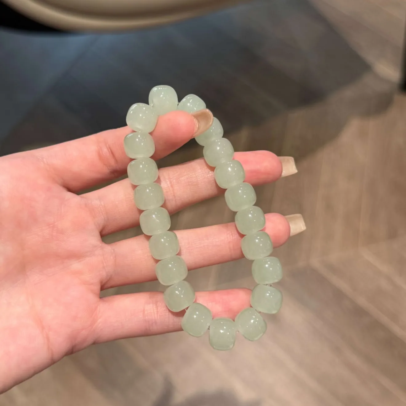 Exquisite jewelry ice transparent bracelet natural blue and white jade grape round bead jade bracelet student female model can
