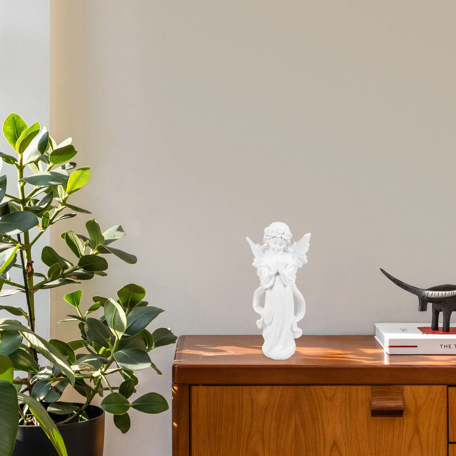

1Pcs Resin Guardian Angel Decor Creative Resin Craft Little Ornament Exquisite Desktop Adornment Home Office Use