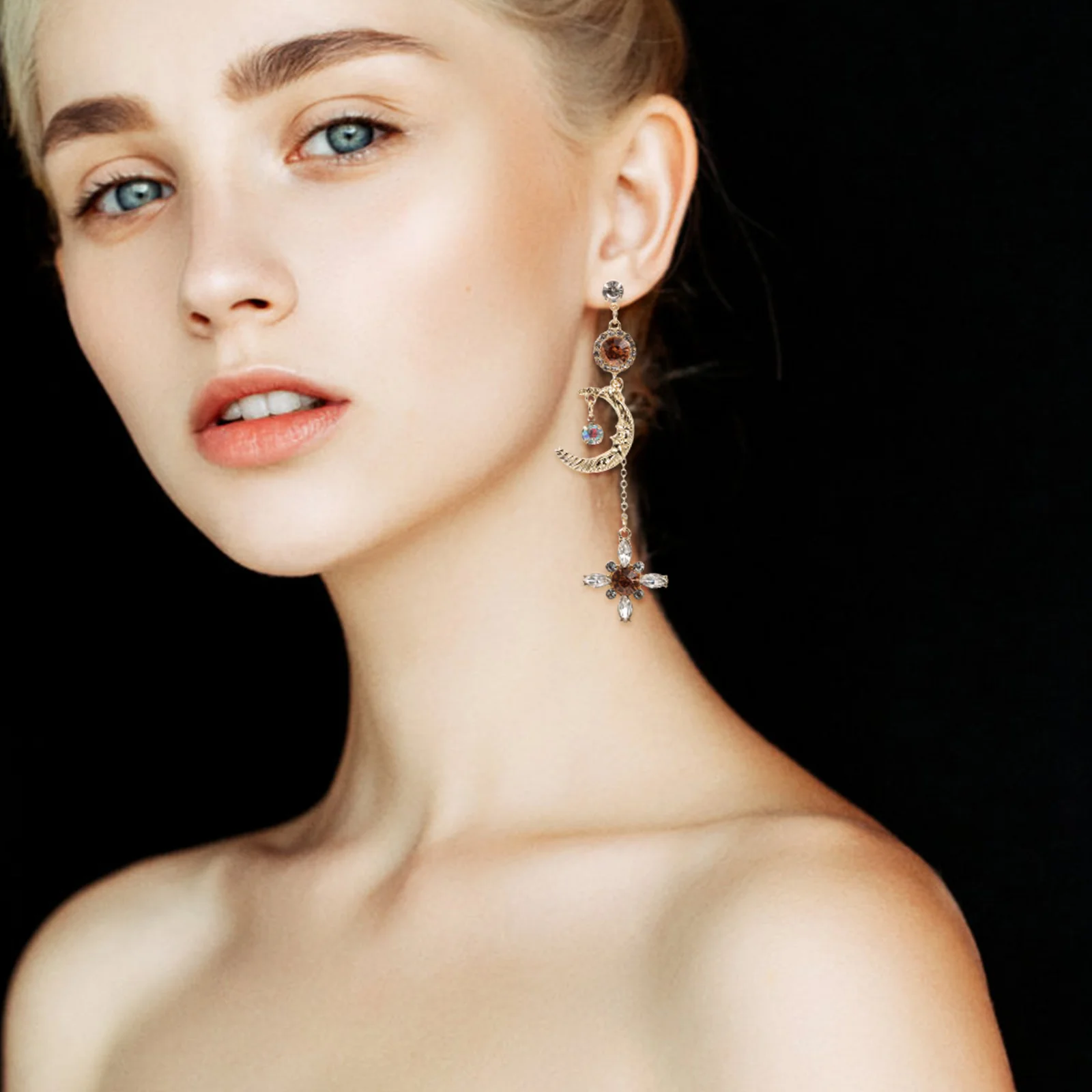 

Baroque Style Moon Earrings Dangle Asymmetrical Rhinestone Pearl Drop for Women Retro Vintage Long Tassel Court Jewelry Dangling