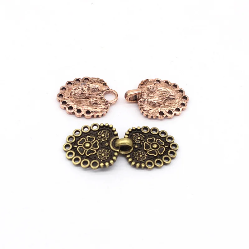 1 paio Vintage Cape Cloak Clasp Fasteners bottoni floreali per cucire su ganci abbigliamento Cardigan maglione Cheongsam scialli Clip