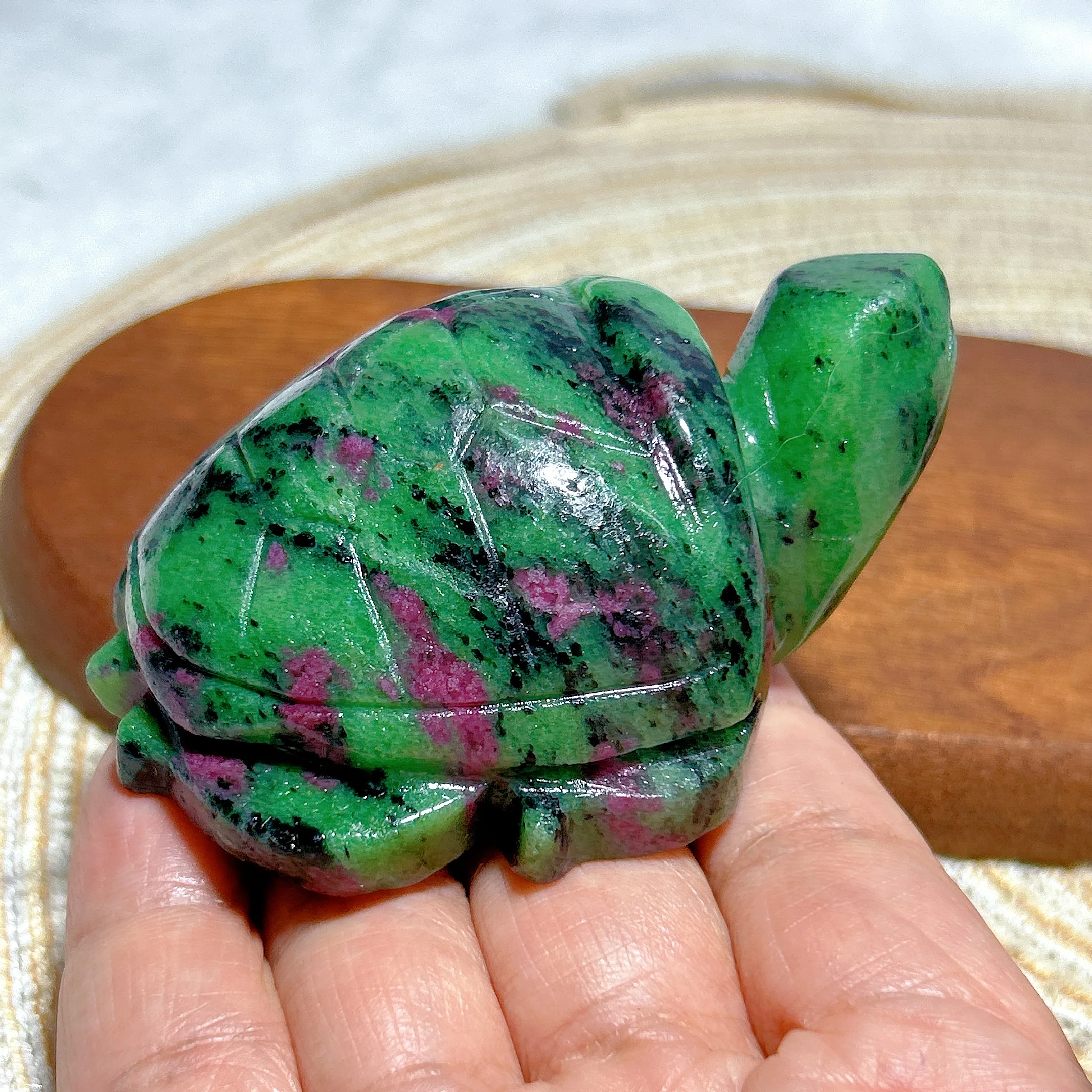 Natural Crystals Ruby Zoisite Tortoise Hand Carving UV Light Fluorescence Effect Gemstones Home Decorations Mineral Energy Gift - Image 5