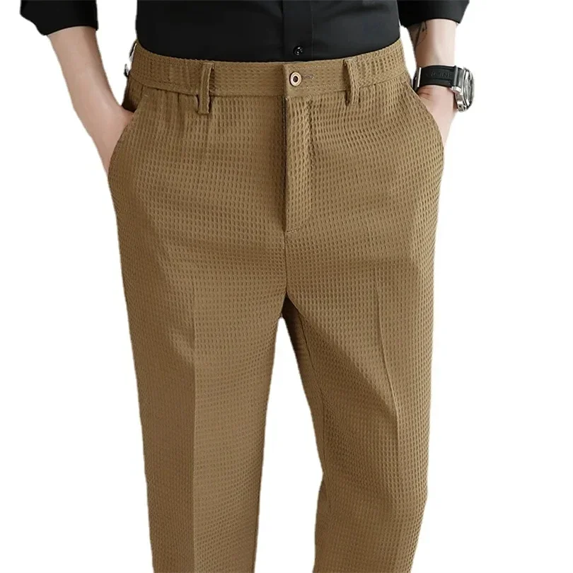 Autumn and WinterDark Green Suit Pants Men\'s Fashion Slim Pants Korean Style Waffle Male Trousers Black White Khaki Brown