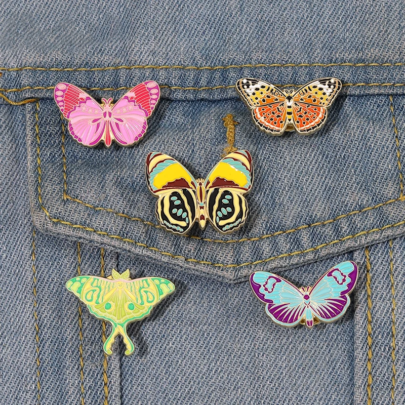 Pin esmaltado personalizado, broche colorido de mariposa, polilla, insecto, insignia de solapa, joyería natural, regalo para niños, amigos, accias, Selene, Ningpoana